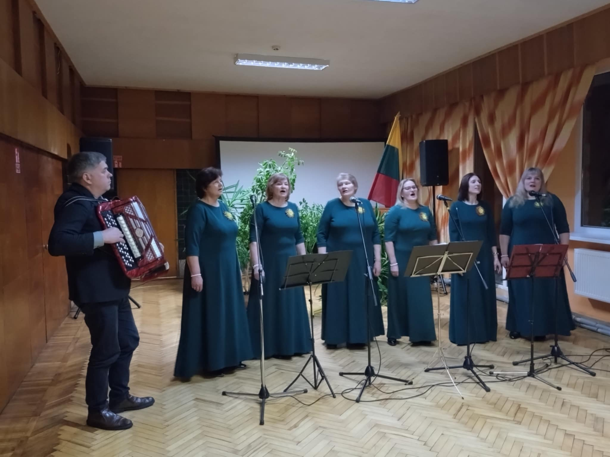 b6d77d64 c2a9 4446 99f7 30da4e0a0d1e