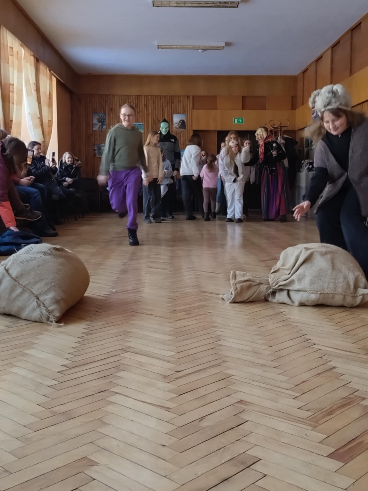 74c4ddf0 ffac 47fe b8e3 6ab73182d00b